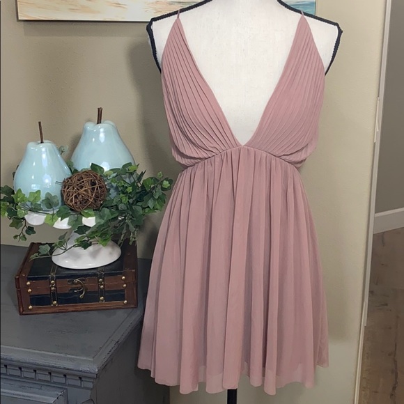 Tobi Dresses & Skirts - TOBI pink mini dress, small